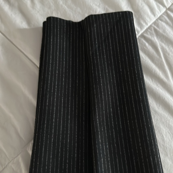 Max Studio grey and black pants, size large. Not worn. - Picture 4 of 4